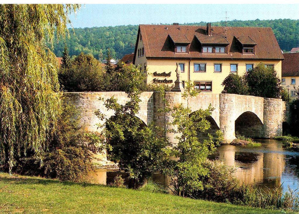 Landgasthof Zum Hirschen Tauberrettersheim Exterior photo
